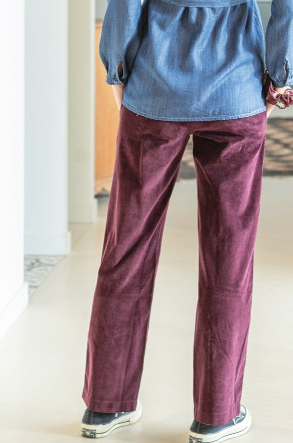 Umstandsmode, Schwangerschaftsmode, Stillmode, Brautkleider für Schwangere, Umstandshosen, Umstandsjeans, Umstandsoberteile, Stilloberteile, Bademode für Schwangere, BH für Schwangere, Still BH, Stillbustier, chic + schwanger, festliche Umstandsmode, festliche Mode für Schwangere, Tragejacke, Softshelljacke für Schwangere, Tragejacke mit Babyeinsatz, Umstandsleggings, Brautkleider mit Stillöffnung, festliche Umstandsmode zum Stillen, schick schwanger, Bussinesmode für Schwangere, Stillkleidung, Babybauch