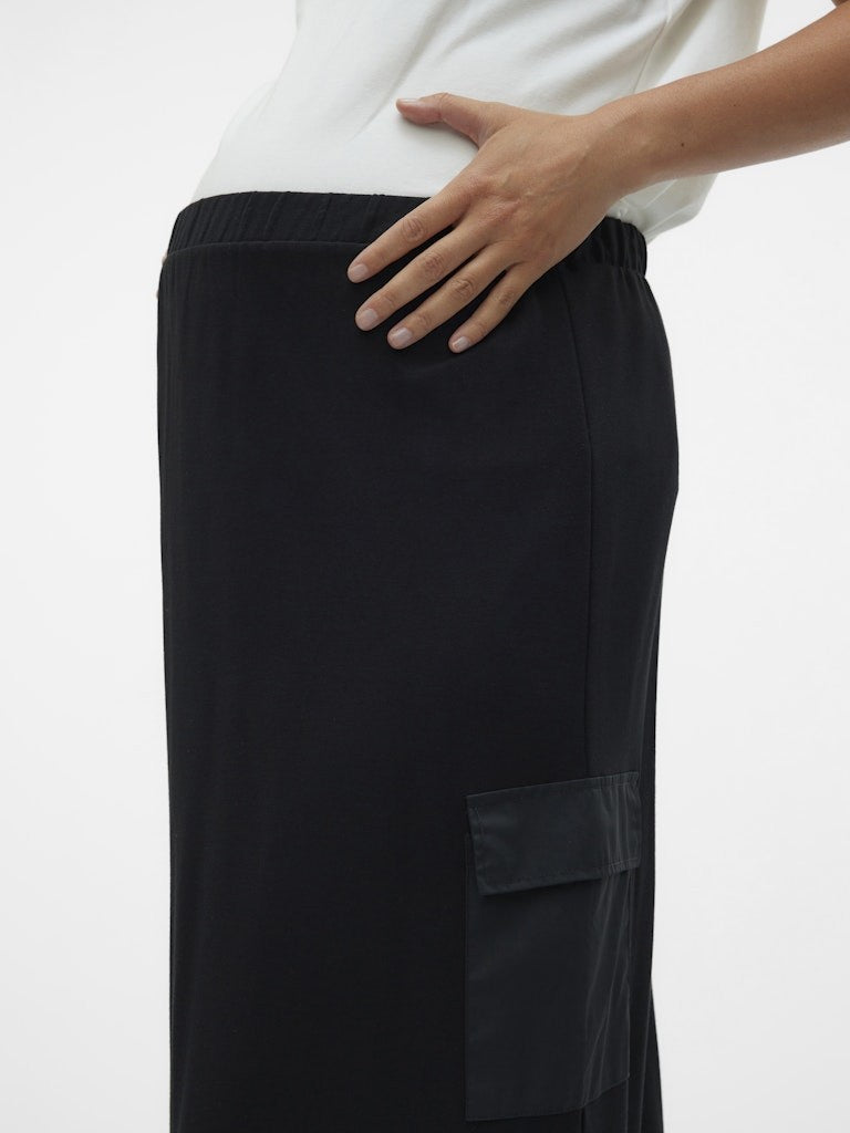 Umstandsmode, Schwangerschaftsmode, Stillmode, Brautkleider für Schwangere, Umstandshosen, Umstandsjeans, Umstandsoberteile, Stilloberteile, Bademode für Schwangere, BH für Schwangere, Still BH, Stillbustier, chic + schwanger, festliche Umstandsmode, festliche Mode für Schwangere, Tragejacke, Softshelljacke für Schwangere, Tragejacke mit Babyeinsatz, Umstandsleggings, Brautkleider mit Stillöffnung, festliche Umstandsmode zum Stillen, schick schwanger, Bussinesmode für Schwangere, Stillkleidung, Babybauch