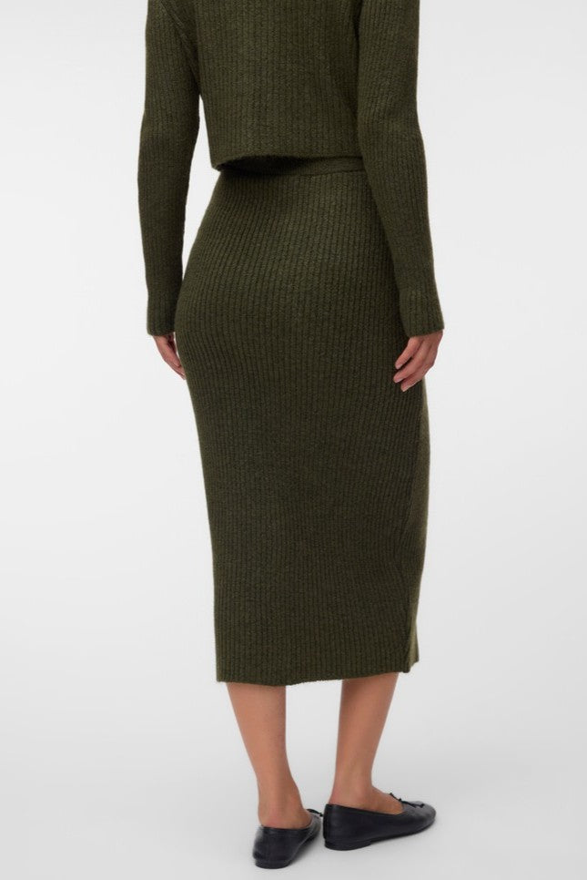 Umstandsmode, Schwangerschaftsmode, Stillmode, Brautkleider für Schwangere, Umstandshosen, Umstandsjeans, Umstandsoberteile, Stilloberteile, Bademode für Schwangere, BH für Schwangere, Still BH, Stillbustier, chic + schwanger, festliche Umstandsmode, festliche Mode für Schwangere, Tragejacke, Softshelljacke für Schwangere, Tragejacke mit Babyeinsatz, Umstandsleggings, Brautkleider mit Stillöffnung, festliche Umstandsmode zum Stillen, schick schwanger, Bussinesmode für Schwangere, Stillkleidung, Babybauch