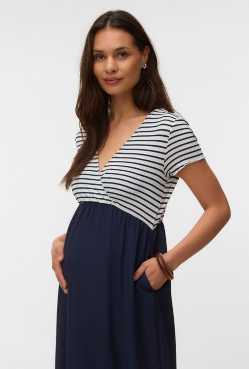 Umstandsmode, Schwangerschaftsmode, Stillmode, Brautkleider für Schwangere, Umstandshosen, Umstandsjeans, Umstandsoberteile, Stilloberteile, Bademode für Schwangere, BH für Schwangere, Still BH, Stillbustier, chic + schwanger, festliche Umstandsmode, festliche Mode für Schwangere, Tragejacke, Softshelljacke für Schwangere, Tragejacke mit Babyeinsatz, Umstandsleggings, Brautkleider mit Stillöffnung, festliche Umstandsmode zum Stillen, schick schwanger, Bussinesmode für Schwangere, Stillkleidung, Babybauch