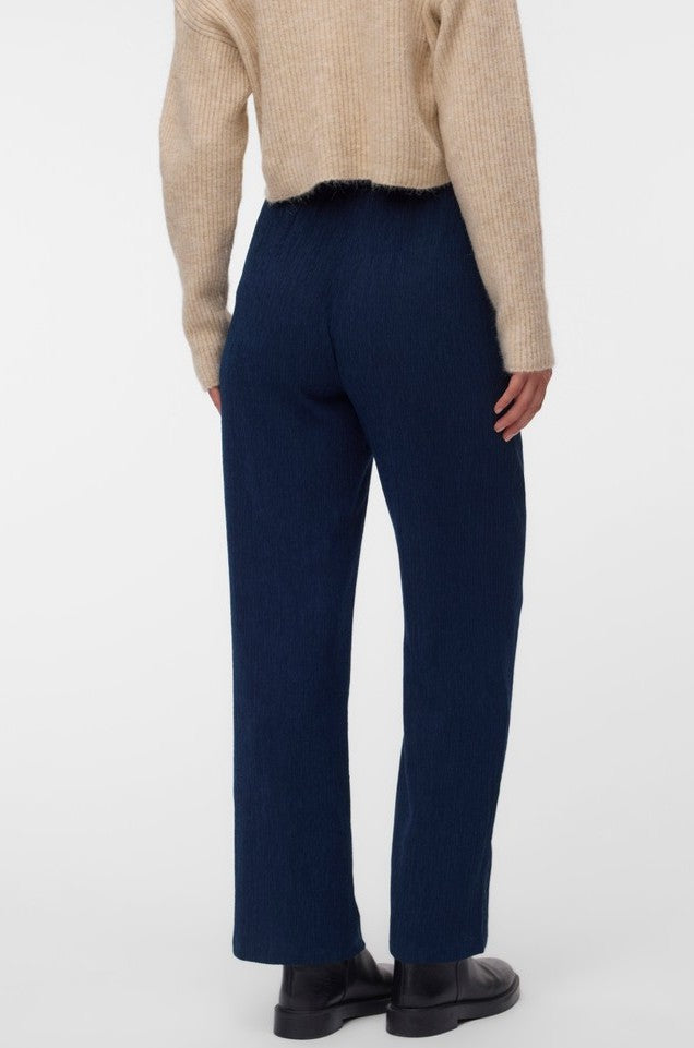 Umstandsmode, Schwangerschaftsmode, Stillmode, Brautkleider für Schwangere, Umstandshosen, Umstandsjeans, Umstandsoberteile, Stilloberteile, Bademode für Schwangere, BH für Schwangere, Still BH, Stillbustier, chic + schwanger, festliche Umstandsmode, festliche Mode für Schwangere, Tragejacke, Softshelljacke für Schwangere, Tragejacke mit Babyeinsatz, Umstandsleggings, Brautkleider mit Stillöffnung, festliche Umstandsmode zum Stillen, schick schwanger, Bussinesmode für Schwangere, Stillkleidung, Babybauch