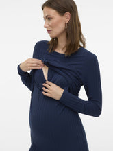 Laden Sie das Bild in den Galerie-Viewer, Umstandsmode, Schwangerschaftsmode, Stillmode, Brautkleider für Schwangere, Umstandshosen, Umstandsjeans, Umstandsoberteile, Stilloberteile, Bademode für Schwangere, BH für Schwangere, Still BH, Stillbustier, chic + schwanger, festliche Umstandsmode, festliche Mode für Schwangere, Tragejacke, Softshelljacke für Schwangere, Tragejacke mit Babyeinsatz, Umstandsleggings, Brautkleider mit Stillöffnung, festliche Umstandsmode zum Stillen, schick schwanger, Bussinesmode für Schwangere, Stillkleidung, Babybauch
