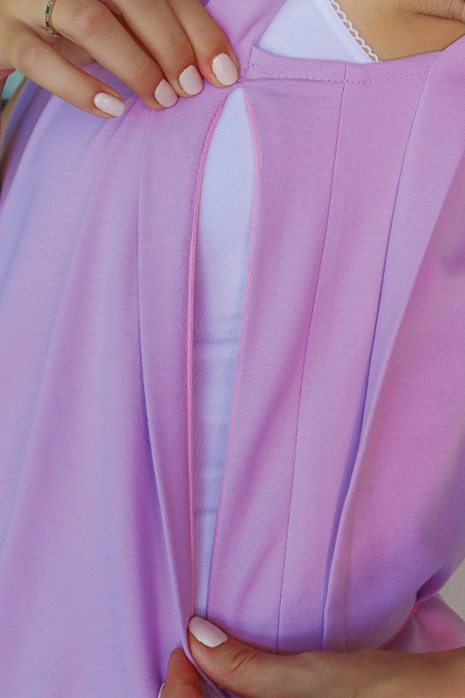 Umstandsmode, Schwangerschaftsmode, Stillmode, Brautkleider für Schwangere, Umstandshosen, Umstandsjeans, Umstandsoberteile, Stilloberteile, Bademode für Schwangere, BH für Schwangere, Still BH, Stillbustier, chic + schwanger, festliche Umstandsmode, festliche Mode für Schwangere, Tragejacke, Softshelljacke für Schwangere, Tragejacke mit Babyeinsatz, Umstandsleggings, Brautkleider mit Stillöffnung, festliche Umstandsmode zum Stillen, schick schwanger, Bussinesmode für Schwangere, Stillkleidung, Babybauch
