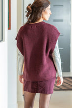 Laden Sie das Bild in den Galerie-Viewer, Umstandsmode, Schwangerschaftsmode, Stillmode, Brautkleider für Schwangere, Umstandshosen, Umstandsjeans, Umstandsoberteile, Stilloberteile, Bademode für Schwangere, BH für Schwangere, Still BH, Stillbustier, chic + schwanger, festliche Umstandsmode, festliche Mode für Schwangere, Tragejacke, Softshelljacke für Schwangere, Tragejacke mit Babyeinsatz, Umstandsleggings, Brautkleider mit Stillöffnung, festliche Umstandsmode zum Stillen, schick schwanger, Bussinesmode für Schwangere, Stillkleidung, Babybauch
