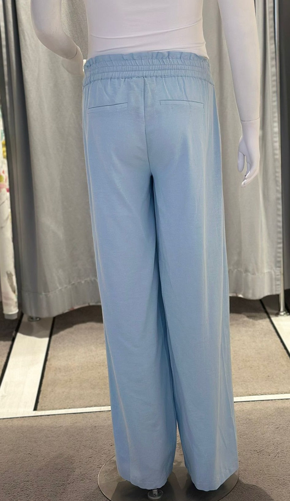 Umstandsmode, Schwangerschaftsmode, Stillmode, Brautkleider für Schwangere, Umstandshosen, Umstandsjeans, Umstandsoberteile, Stilloberteile, Bademode für Schwangere, BH für Schwangere, Still BH, Stillbustier, chic + schwanger, festliche Umstandsmode, festliche Mode für Schwangere, Tragejacke, Softshelljacke für Schwangere, Tragejacke mit Babyeinsatz, Umstandsleggings, Brautkleider mit Stillöffnung, festliche Umstandsmode zum Stillen, schick schwanger, Bussinesmode für Schwangere, Stillkleidung, Babybauch