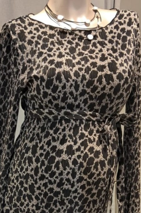 Umstandsmode, Schwangerschaftsmode, Stillmode, Brautkleider für Schwangere, Umstandshosen, Umstandsjeans, Umstandsoberteile, Stilloberteile, Bademode für Schwangere, BH für Schwangere, Still BH, Stillbustier, chic + schwanger, festliche Umstandsmode, festliche Mode für Schwangere, Tragejacke, Softshelljacke für Schwangere, Tragejacke mit Babyeinsatz, Umstandsleggings, Brautkleider mit Stillöffnung, festliche Umstandsmode zum Stillen, schick schwanger, Bussinesmode für Schwangere, Stillkleidung, Babybauch