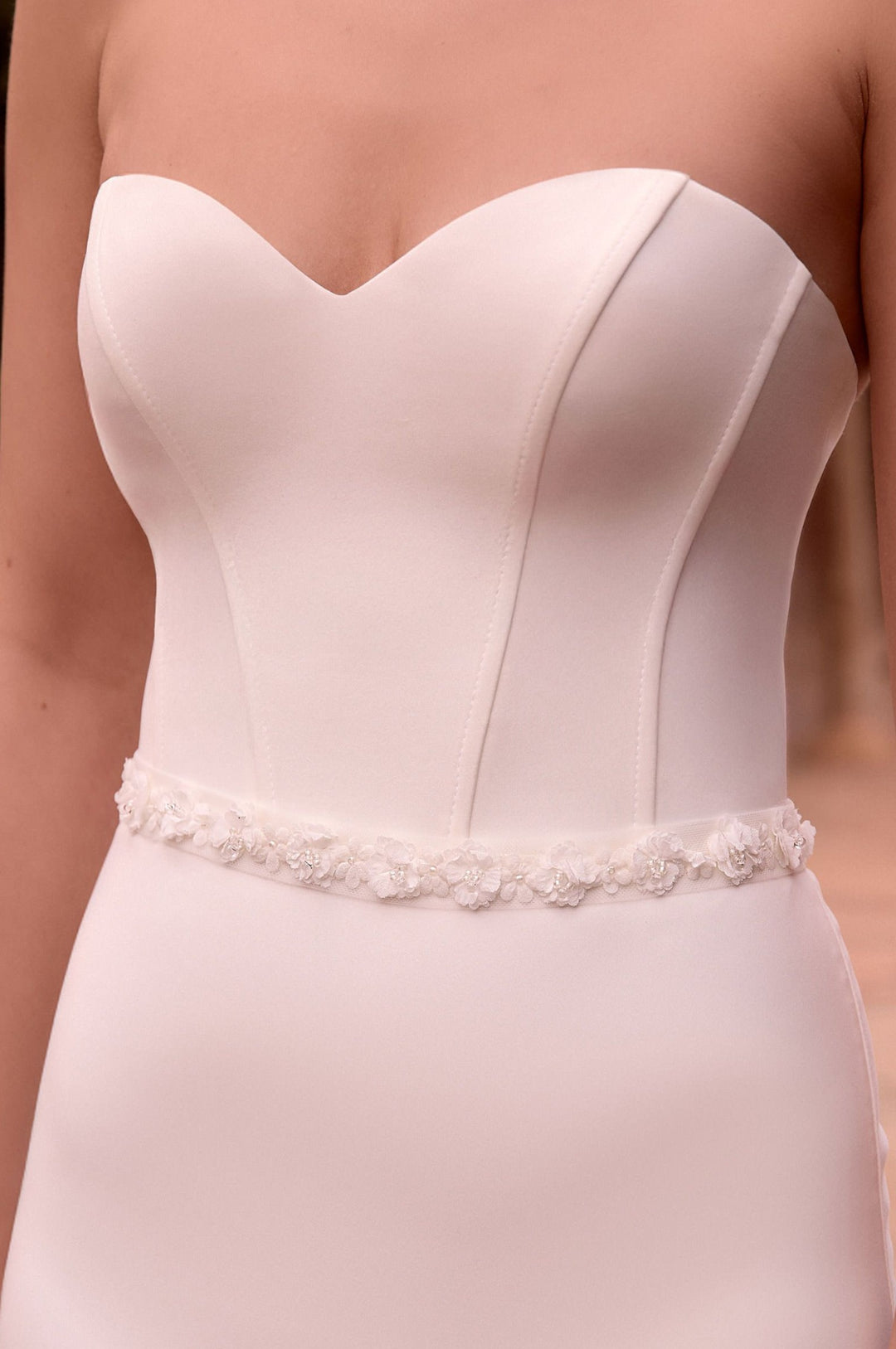 Umstandsmode, Schwangerschaftsmode, Stillmode, Brautkleider für Schwangere, Umstandshosen, Umstandsjeans, Umstandsoberteile, Stilloberteile, Bademode für Schwangere, BH für Schwangere, Still BH, Stillbustier, chic + schwanger, festliche Umstandsmode, festliche Mode für Schwangere, Tragejacke, Softshelljacke für Schwangere, Tragejacke mit Babyeinsatz, Umstandsleggings, Brautkleider mit Stillöffnung, festliche Umstandsmode zum Stillen, schick schwanger, Bussinesmode für Schwangere, Stillkleidung, Babybauch 