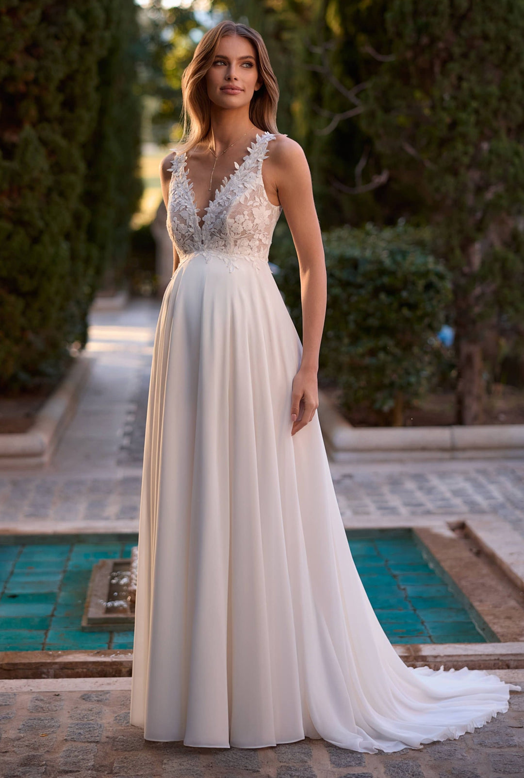 Umstandsbrautkleid JULIKA