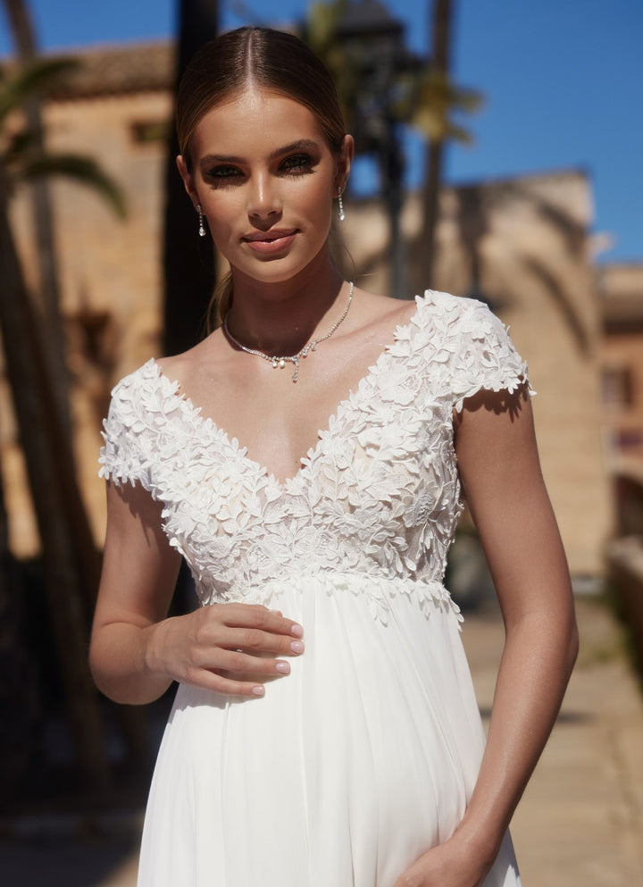 Umstandsmode, Schwangerschaftsmode, Stillmode, Brautkleider für Schwangere, Umstandshosen, Umstandsjeans, Umstandsoberteile, Stilloberteile, Bademode für Schwangere, BH für Schwangere, Still BH, Stillbustier, chic + schwanger, festliche Umstandsmode, festliche Mode für Schwangere, Tragejacke, Softshelljacke für Schwangere, Tragejacke mit Babyeinsatz, Umstandsleggings, Brautkleider mit Stillöffnung, festliche Umstandsmode zum Stillen, schick schwanger, Bussinesmode für Schwangere, Stillkleidung, Babybauch