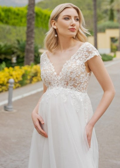 Umstandsmode, Schwangerschaftsmode, Stillmode, Brautkleider für Schwangere, Umstandshosen, Umstandsjeans, Umstandsoberteile, Stilloberteile, Bademode für Schwangere, BH für Schwangere, Still BH, Stillbustier, chic + schwanger, festliche Umstandsmode, festliche Mode für Schwangere, Tragejacke, Softshelljacke für Schwangere, Tragejacke mit Babyeinsatz, Umstandsleggings, Brautkleider mit Stillöffnung, festliche Umstandsmode zum Stillen, schick schwanger, Bussinesmode für Schwangere, Stillkleidung, Babybauch