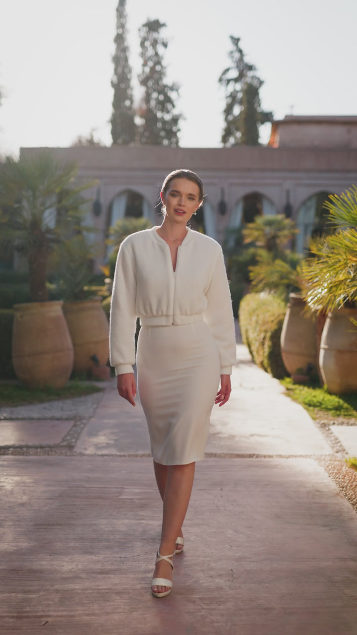 Umstandsmode, Schwangerschaftsmode, Stillmode, Brautkleider für Schwangere, Umstandshosen, Umstandsjeans, Umstandsoberteile, Stilloberteile, Bademode für Schwangere, BH für Schwangere, Still BH, Stillbustier, chic + schwanger, festliche Umstandsmode, festliche Mode für Schwangere, Tragejacke, Softshelljacke für Schwangere, Tragejacke mit Babyeinsatz, Umstandsleggings, Brautkleider mit Stillöffnung, festliche Umstandsmode zum Stillen, schick schwanger, Bussinesmode für Schwangere, Stillkleidung, Babybauch 