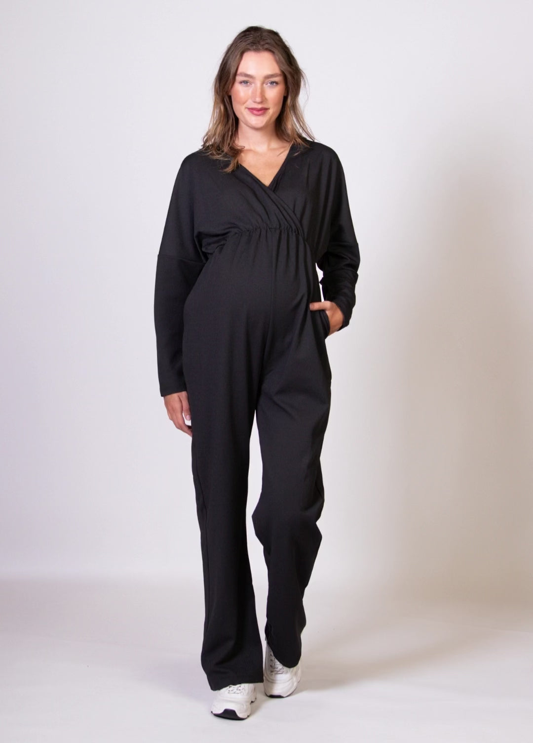 Umstandsmode, Schwangerschaftsmode, Stillmode, Brautkleider für Schwangere, Umstandshosen, Umstandsjeans, Umstandsoberteile, Stilloberteile, Bademode für Schwangere, BH für Schwangere, Still BH, Stillbustier, chic + schwanger, festliche Umstandsmode, festliche Mode für Schwangere, Tragejacke, Softshelljacke für Schwangere, Tragejacke mit Babyeinsatz, Umstandsleggings, Brautkleider mit Stillöffnung, festliche Umstandsmode zum Stillen, schick schwanger, Bussinesmode für Schwangere, Stillkleidung, Babybauch