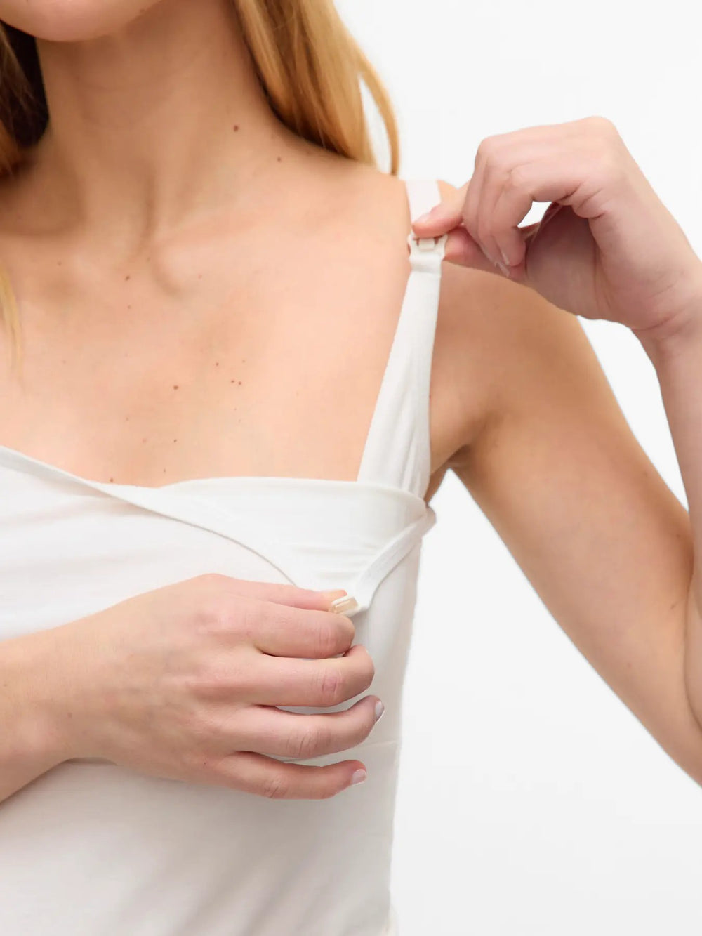 Umstandsmode, Schwangerschaftsmode, Stillmode, Brautkleider für Schwangere, Umstandshosen, Umstandsjeans, Umstandsoberteile, Stilloberteile, Bademode für Schwangere, BH für Schwangere, Still BH, Stillbustier, chic + schwanger, festliche Umstandsmode, festliche Mode für Schwangere, Tragejacke, Softshelljacke, Tragejacke mit Babyeinsatz, Umstandsleggings, Brautkleider mit Stillöffnung, festliche Umstandsmode zum Stillen, schick schwanger, Bussinesmode für Schwangere, Stillkleidung, Umstandsstrumpfhosen