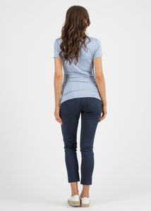 Umstandsmode, Schwangerschaftsmode, Stillmode, Brautkleider für Schwangere, Umstandshosen, Umstandsjeans, Umstandsoberteile, Stilloberteile, Bademode für Schwangere, BH für Schwangere, Still BH, Stillbustier, chic + schwanger, festliche Umstandsmode, festliche Mode für Schwangere, Tragejacke, Softshelljacke für Schwangere, Tragejacke mit Babyeinsatz, Umstandsleggings, Brautkleider mit Stillöffnung, festliche Umstandsmode zum Stillen, schick schwanger, Bussinesmode für Schwangere, Stillkleidung, Babybauch