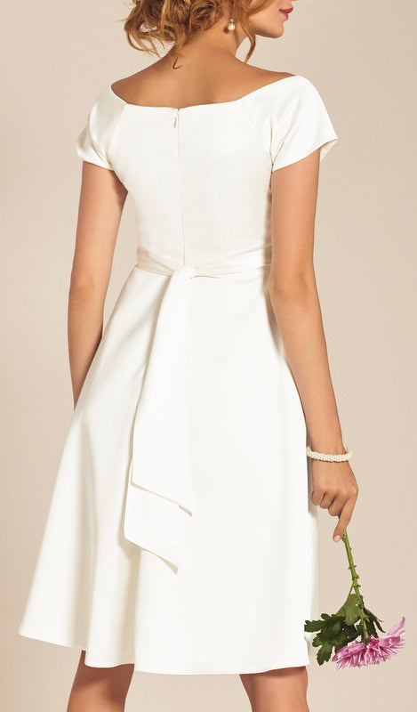  Umstandsmode, Schwangerschaftsmode, Stillmode, Brautkleider für Schwangere, Umstandshosen, Umstandsjeans, Umstandsoberteile, Stilloberteile, Bademode für Schwangere, BH für Schwangere, Still BH, Stillbustier, chic + schwanger, festliche Umstandsmode, festliche Mode für Schwangere, Tragejacke, Softshelljacke, Tragejacke mit Babyeinsatz, Umstandsleggings, Brautkleider mit Stillöffnung, festliche Umstandsmode zum Stillen, schick schwanger, Bussinesmode für Schwangere, Stillkleidung, Umstandsstrumpfhosen