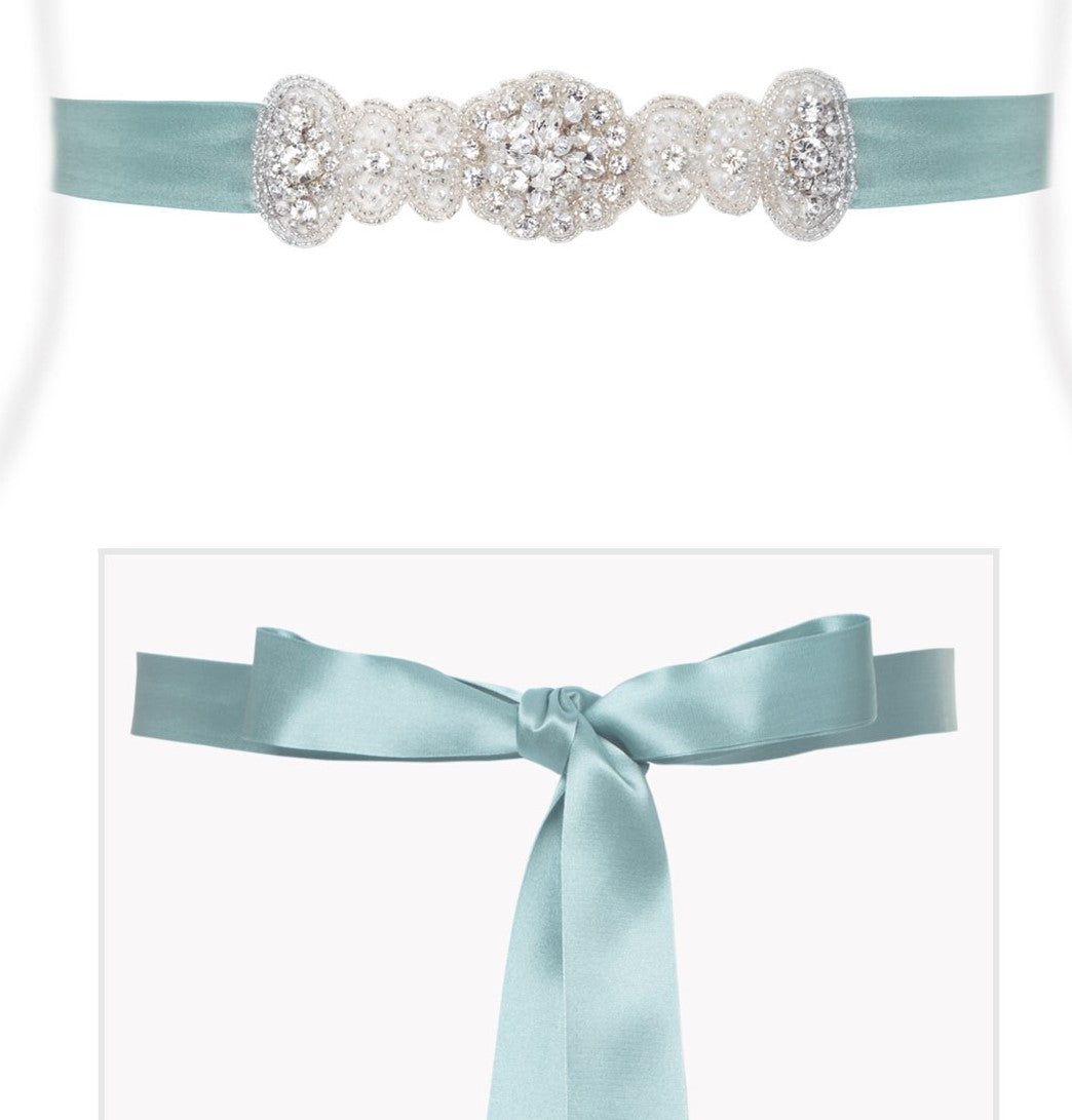 Umstandsmode, Schwangerschaftsmode, Stillmode, Brautkleider für Schwangere, Umstandshosen, Umstandsjeans, Umstandsoberteile, Stilloberteile, Bademode für Schwangere, BH für Schwangere, Still BH, Stillbustier, chic + schwanger, festliche Umstandsmode, festliche Mode für Schwangere, Tragejacke, Softshelljacke, Tragejacke mit Babyeinsatz, Umstandsleggings, Brautkleider mit Stillöffnung, festliche Umstandsmode zum Stillen, schick schwanger, Bussinesmode für Schwangere, Stillkleidung, Umstandsstrumpfhosen