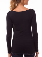 Laden Sie das Bild in den Galerie-Viewer, OEKOTEX Umstandsshirt PRISCA black mit Stillfunktion
