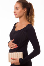 Laden Sie das Bild in den Galerie-Viewer, OEKOTEX Umstandsshirt PRISCA black mit Stillfunktion
