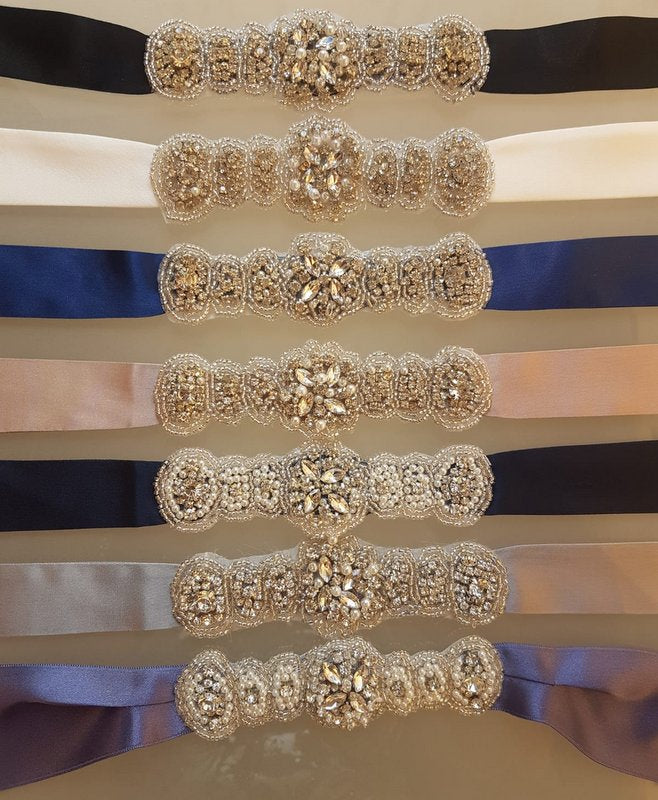  Umstandsmode, Schwangerschaftsmode, Stillmode, Brautkleider für Schwangere, Umstandshosen, Umstandsjeans, Umstandsoberteile, Stilloberteile, Bademode für Schwangere, BH für Schwangere, Still BH, Stillbustier, chic + schwanger, festliche Umstandsmode, festliche Mode für Schwangere, Tragejacke, Softshelljacke, Tragejacke mit Babyeinsatz, Umstandsleggings, Brautkleider mit Stillöffnung, festliche Umstandsmode zum Stillen, schick schwanger, Bussinesmode für Schwangere, Stillkleidung, Umstandsstrumpfhosen