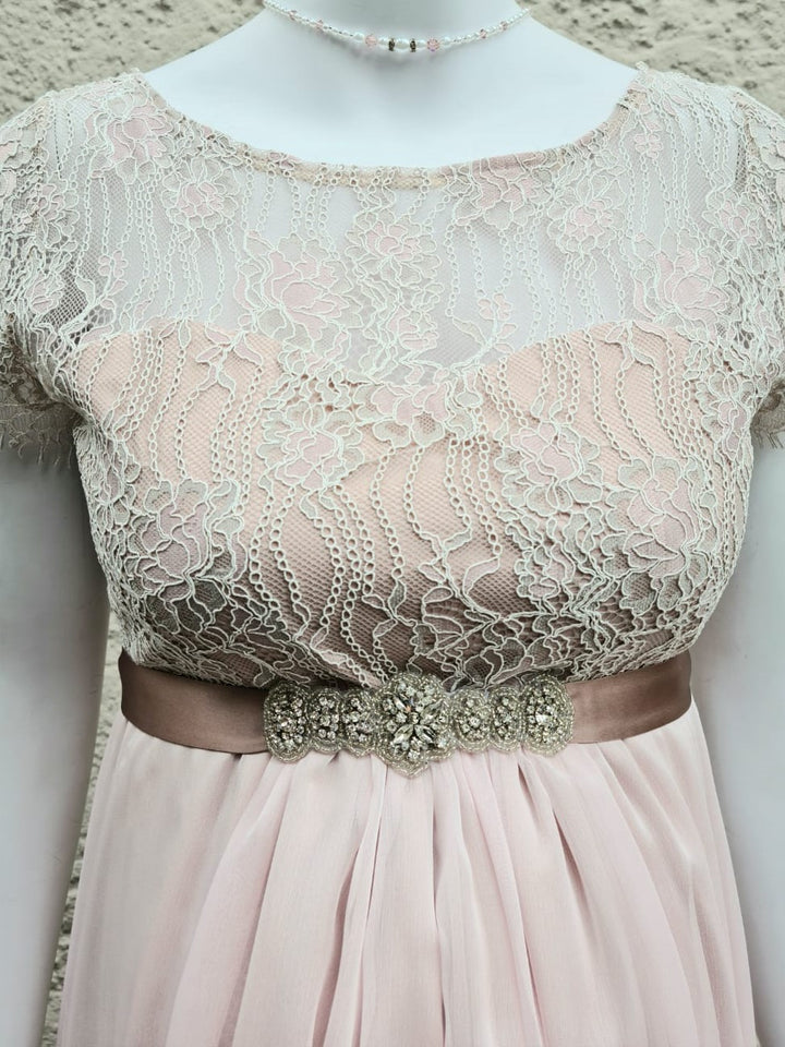  Umstandsmode, Schwangerschaftsmode, Stillmode, Brautkleider für Schwangere, Umstandshosen, Umstandsjeans, Umstandsoberteile, Stilloberteile, Bademode für Schwangere, BH für Schwangere, Still BH, Stillbustier, chic + schwanger, festliche Umstandsmode, festliche Mode für Schwangere, Tragejacke, Softshelljacke, Tragejacke mit Babyeinsatz, Umstandsleggings, Brautkleider mit Stillöffnung, festliche Umstandsmode zum Stillen, schick schwanger, Bussinesmode für Schwangere, Stillkleidung, Umstandsstrumpfhosen