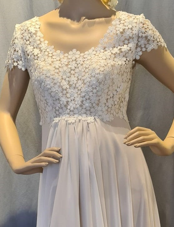  Umstandsmode, Schwangerschaftsmode, Stillmode, Brautkleider für Schwangere, Umstandshosen, Umstandsjeans, Umstandsoberteile, Stilloberteile, Bademode für Schwangere, BH für Schwangere, Still BH, Stillbustier, chic + schwanger, festliche Umstandsmode, festliche Mode für Schwangere, Tragejacke, Softshelljacke, Tragejacke mit Babyeinsatz, Umstandsleggings, Brautkleider mit Stillöffnung, festliche Umstandsmode zum Stillen, schick schwanger, Bussinesmode für Schwangere, Stillkleidung, Umstandsstrumpfhosen